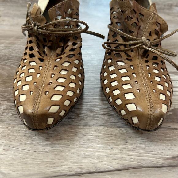 Ixos Italy Leather Heels Brown Cream Cutout Cone Heel Avant Garde 36.5 - Picture 5 of 9